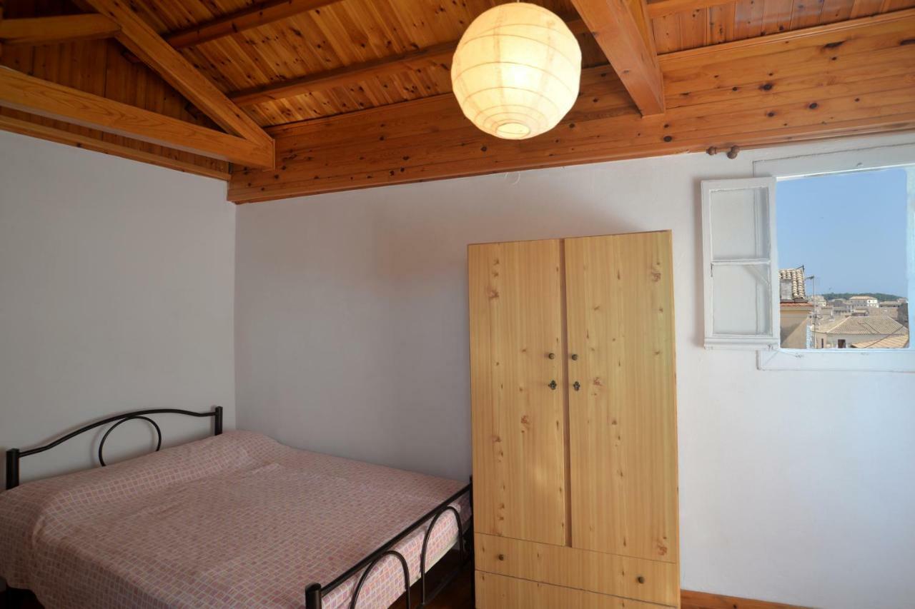 Attic Apartment In Corfu Old Town Centre Exterior foto